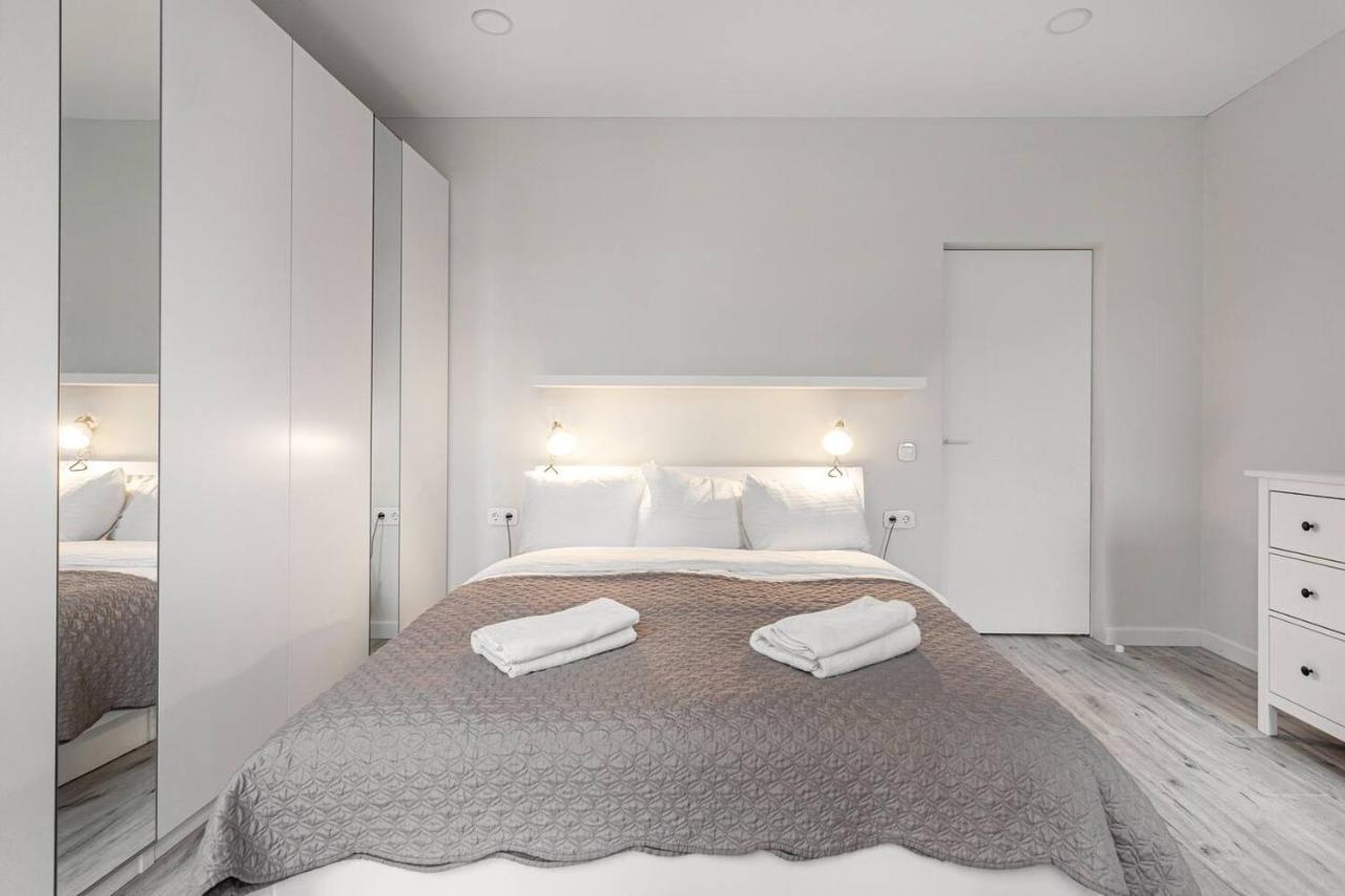 Happy Inn Vip, Self Check-In-24X7, A-C, Parking-In-The-Underground-Garage Vilnius Ngoại thất bức ảnh