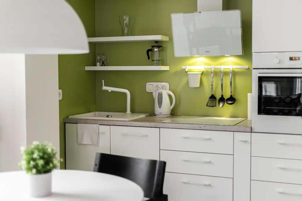 Happy Inn Vip, Self Check-In-24X7, A-C, Parking-In-The-Underground-Garage Vilnius Ngoại thất bức ảnh