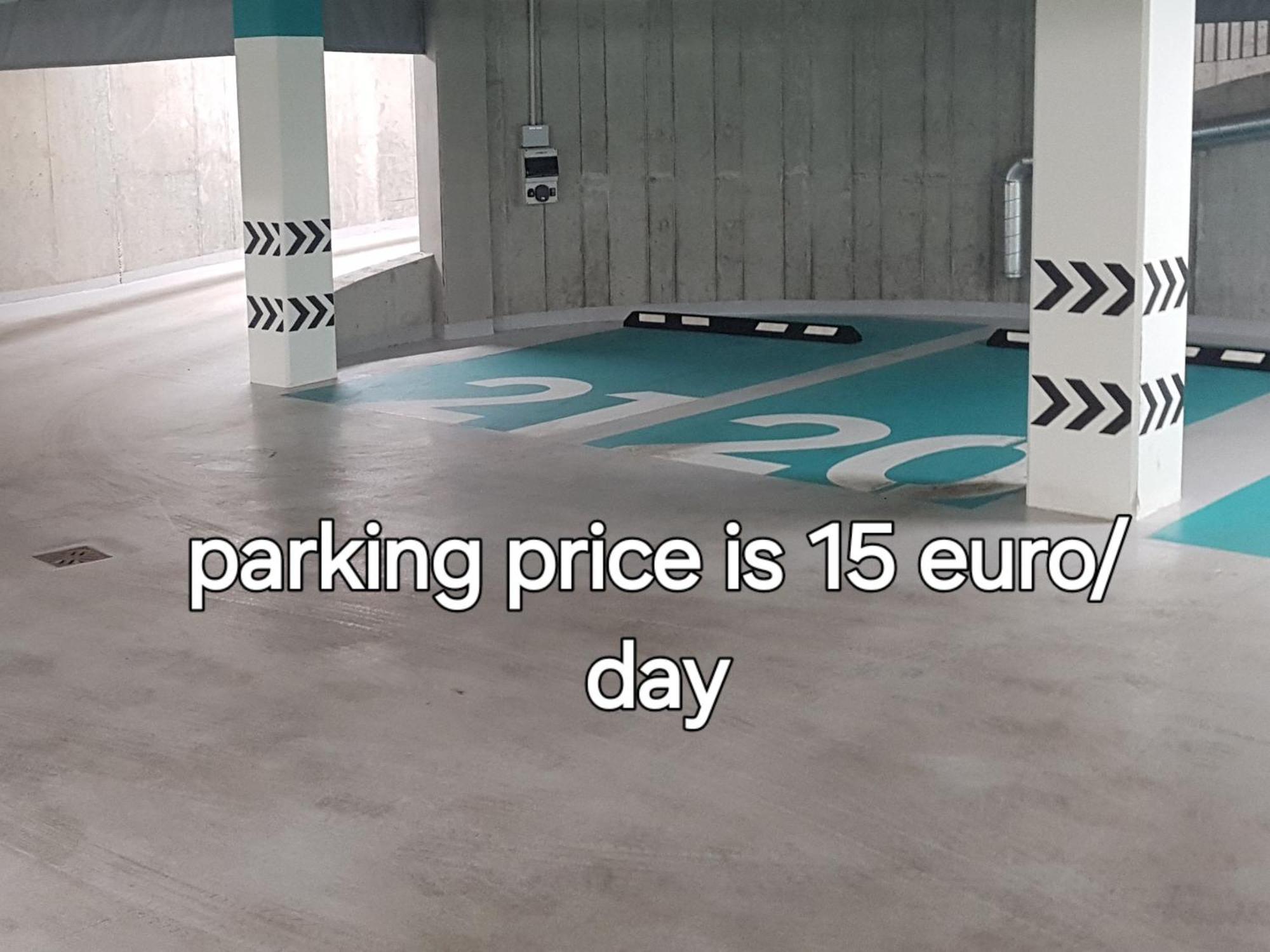 Happy Inn Vip, Self Check-In-24X7, A-C, Parking-In-The-Underground-Garage Vilnius Ngoại thất bức ảnh